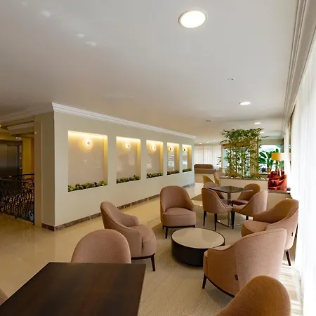 Avenida De Hotel Fátima