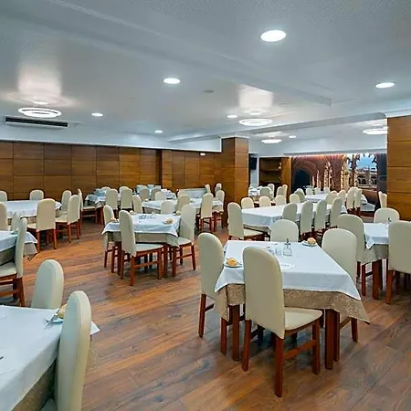 Avenida De Hotel 3*
