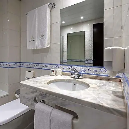 Hotel Avenida De 3*