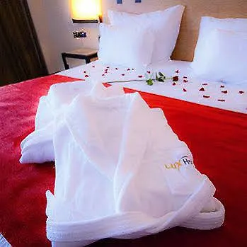 アベニーダ デ ホテル 3*