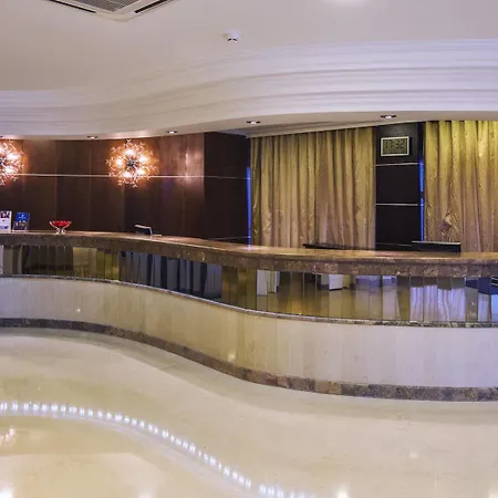 Avenida De Hotel