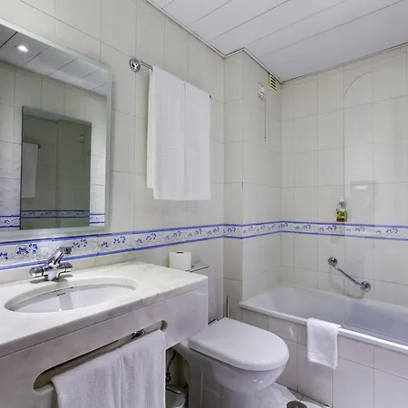 아베니다 드 호텔 3*