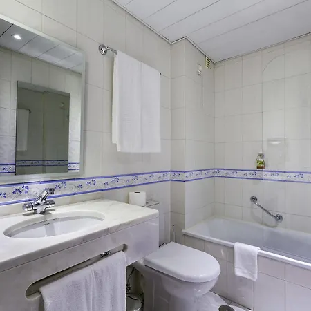 Avenida De Hotel 3*