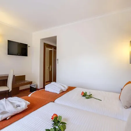 Avenida De Hotel Fatima
