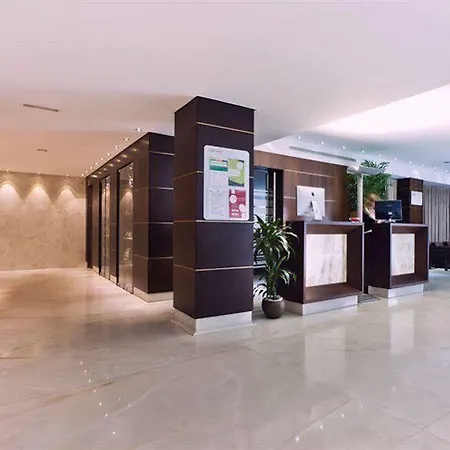 Hotel Avenida De 3*